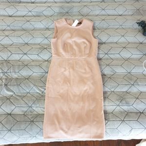 Beautiful peach  🍑 work dress